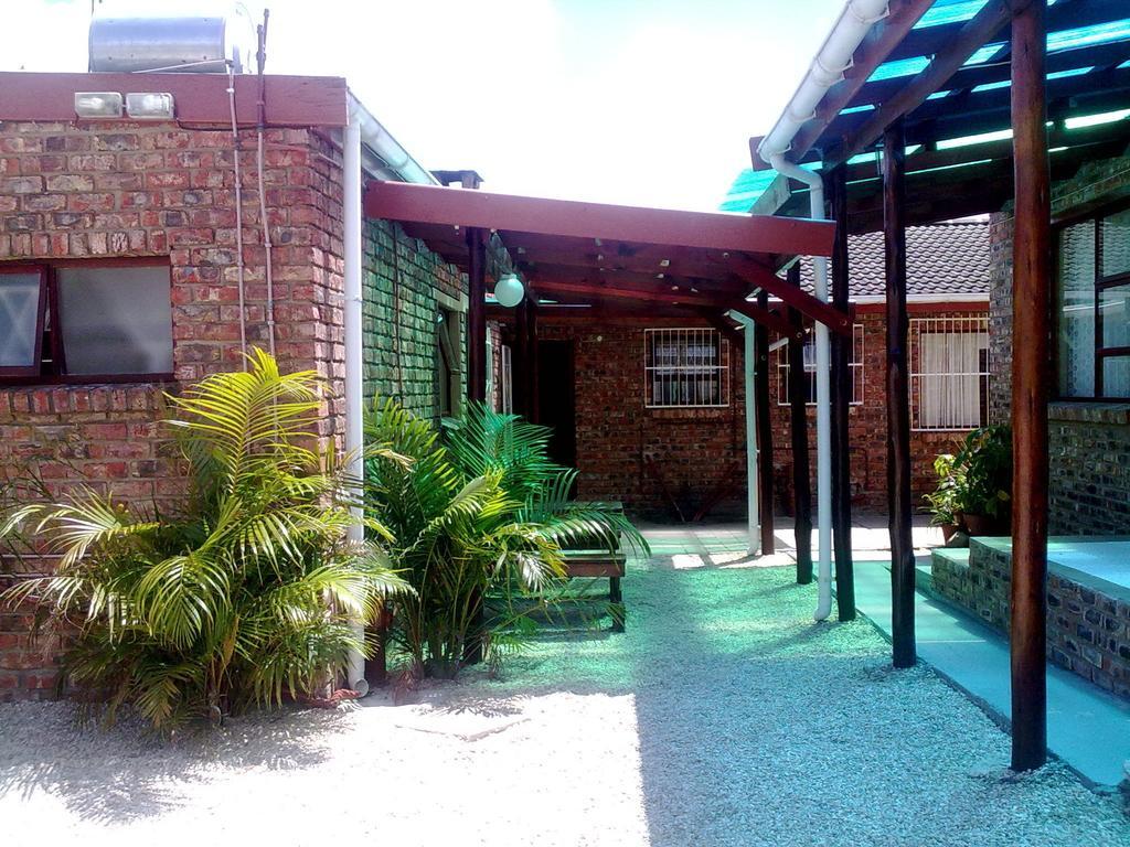 Rainbow Guest House And Tours Uitenhage Habitación foto